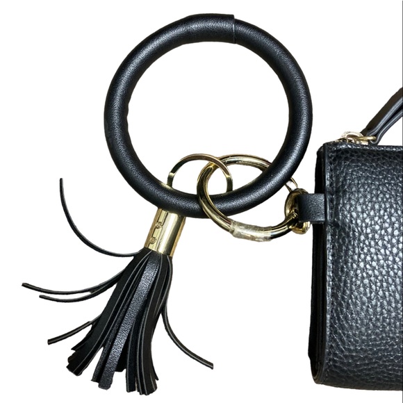 Nanette Lenore Wristlet - Picture 3 of 6